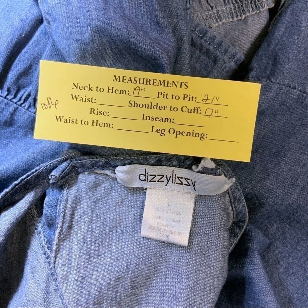 DizzyLizzy denim chambray ruffle top size L - Picture 4 of 4